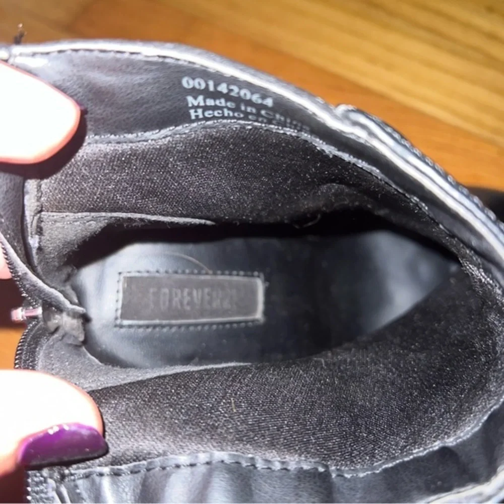 NWOT platform stiletto booties with zipper back